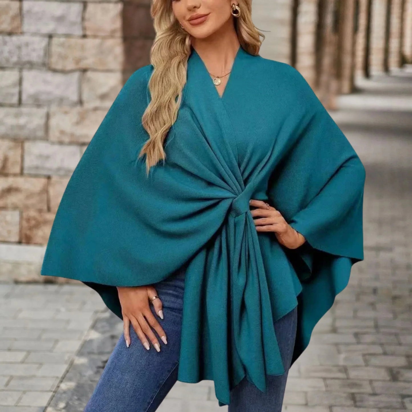 Benthe | Elegante Gedrapeerde Poncho
